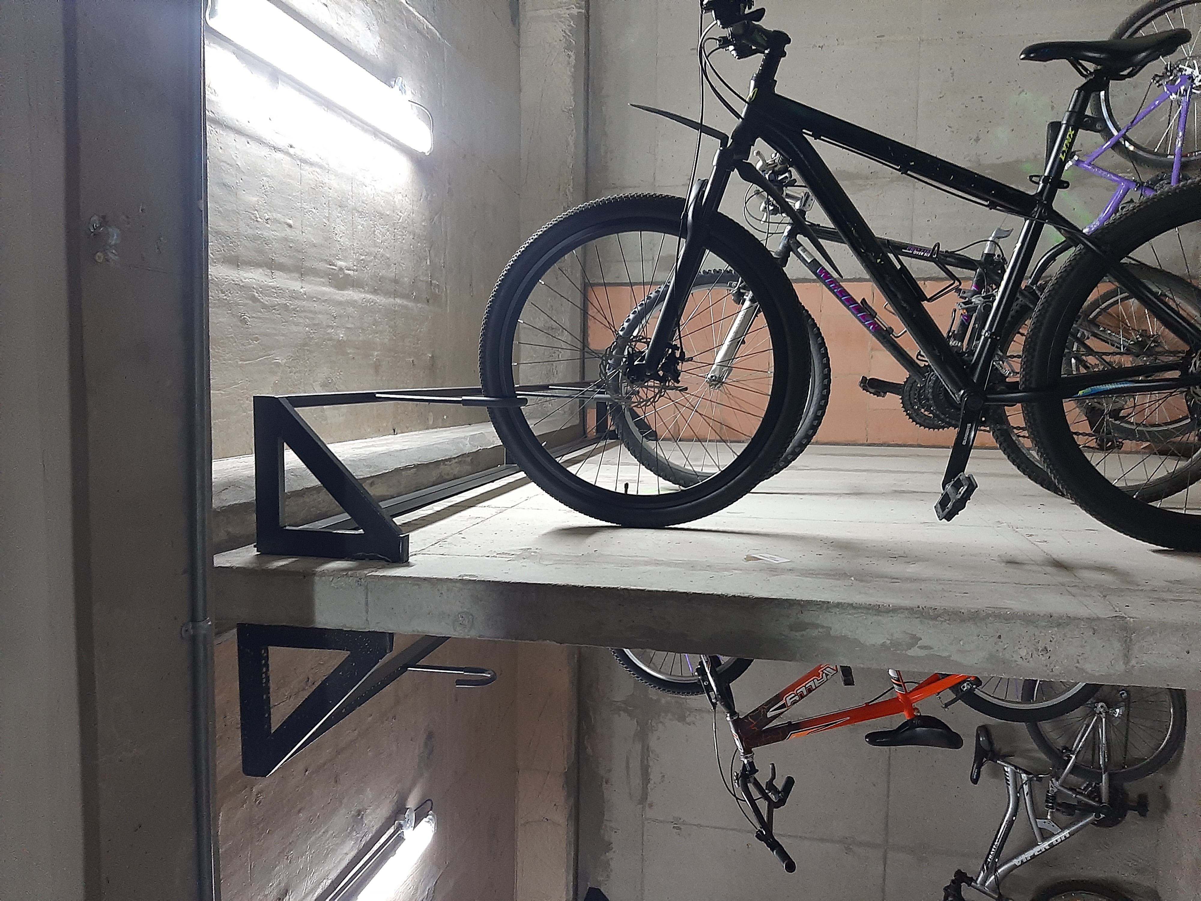 Bicicleteros modulares y certificados — proyecto 5